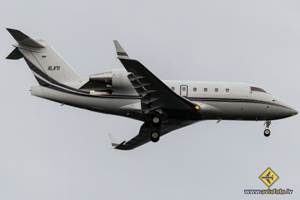 Bombardier Challenger 604 (CL-600-2B16)